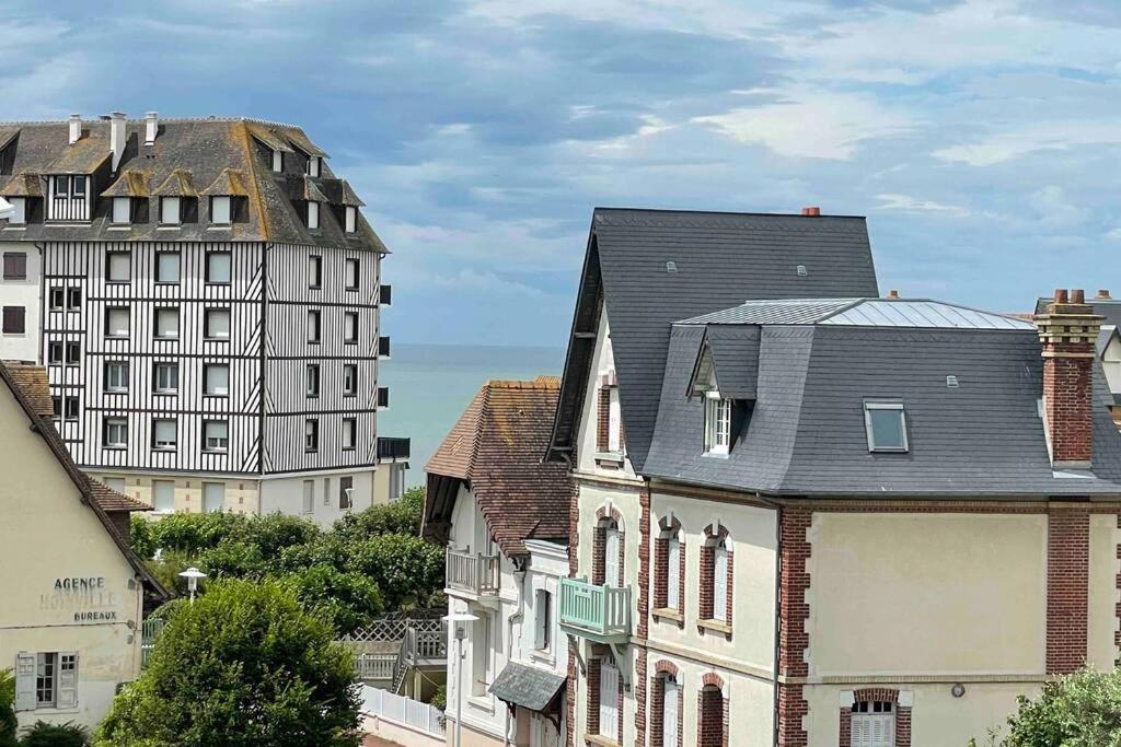 Апартаменты L'Oiseau Bleu Appt 2 Pieces , 150 M De La Plage Блонвиль-сюр-Мер Экстерьер фото