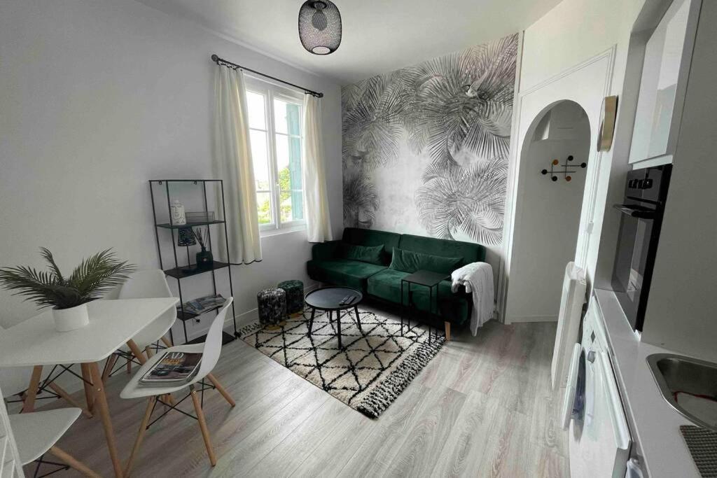 Апартаменты L'Oiseau Bleu Appt 2 Pieces , 150 M De La Plage Блонвиль-сюр-Мер Экстерьер фото
